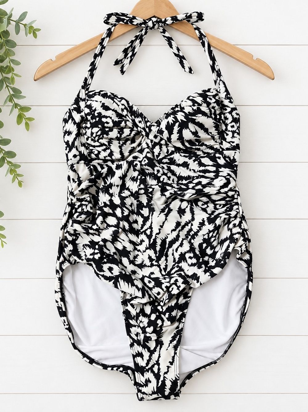 Womens Black and White Patterned One-Piece Swimsuit